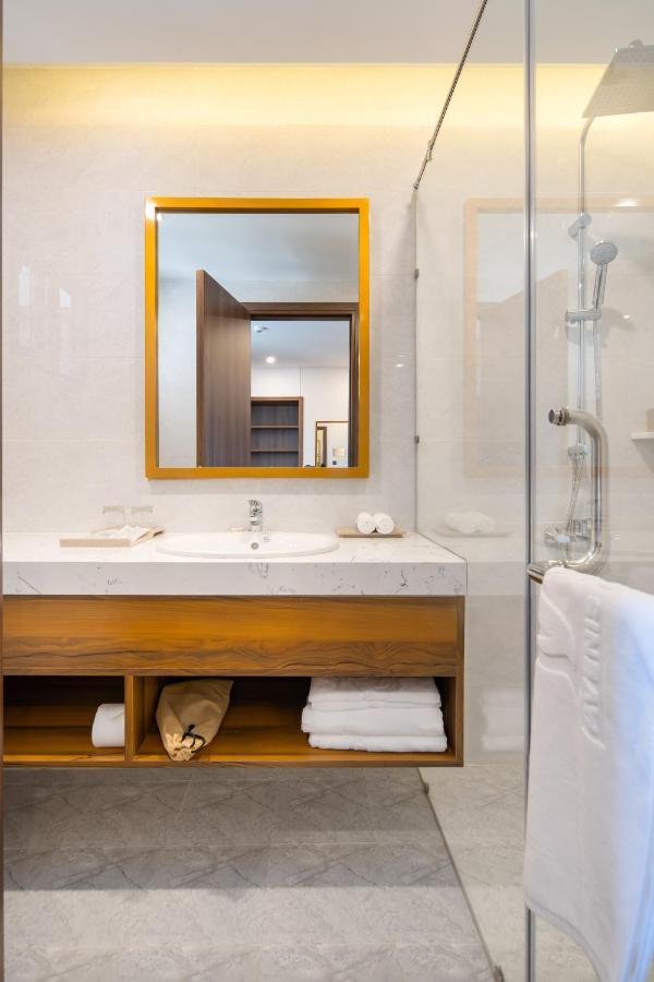 Avenis Hotel Da Nang Luaran gambar